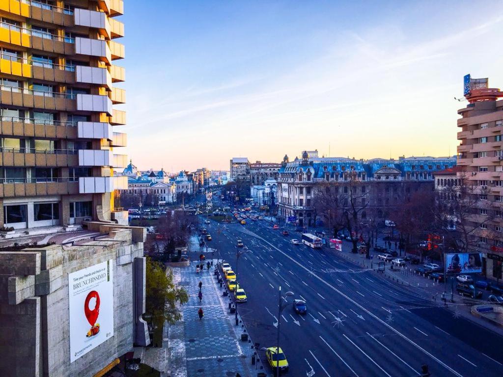 Central Studio Across From Intercontinental Bucarest Exterior foto
